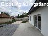 Elad� 135.00 nm-es Fel�j�tott Csal�di h�z Gyula