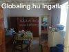 Elad� 69.00 nm-es Fel�j�tand� Csal�di h�z Balsa