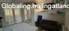 Elad� K�rny�n fel�j�tott medenc�s csal�di h�z 