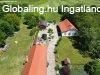 Elad� csal�di h�z Zalaszentl�szl�, 	Falu sz�le