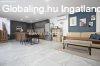 K�szegen, modern bels�vel, paron�m�s kitekint�ssel, csal�di 