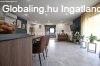K�szegen, modern bels�vel, paron�m�s kitekint�ssel, csal�di 
