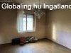 Elad� csal�di h�z �d�ndon- nagy telekkel.