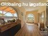 Domasz�ken fel�j�tott csal�di h�z elad�