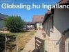 Napelemes, t�bbgener�ci�s csal�di h�z a Mosoni-Duna k�zel�be