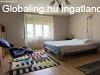 Balatonszabadiban csal�di h�z elad� nagy telekkel!