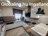 Elad� 108.00 nm-es Fel�j�tott Csal�di h�z Sikl�s