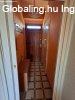 Elad� Szolnokon  a Boldog S�ndor Krt-n egy 34 nm-s lak�s
