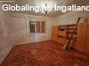 Elad� csal�di h�z Beseny�telek