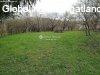 Elad� h�z, Becsv�lgye