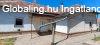 Elad� Tiszaf�ldv�r kedvelt r�sz�n ( R�zsa utca ) egy csal�di
