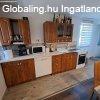 Monor Str�zsa hegyen 49 m2-es, bel�l fel�j�tott, lakhat?