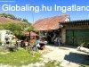 Elad� csal�di h�z Lov�szi, 	Csal�di h�z Szlov�nia hat�r�n