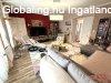 Elad� csal�di h�z Kaposv�r, 	Gy�ny�r�en parkos�tva