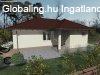 Elad� csal�di h�z J�szber�ny, 	M�z utca