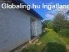 Elad� csal�di h�z Bak, 	R�szben fel�j�tott csal�di h�z