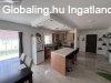 S�rmell�k frekvent�lt, m�gis csendes r�sz�n elad� egy minden