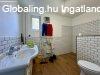 Budafokon fel�j�tott csal�dih�z