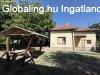 Elad� csal�di h�z K�mp�c, 	K�mp�c k�zpontj�ban elad� h�z