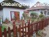 Elad� 160.00 nm-es Fel�j�tott Csal�di h�z G�rdony