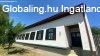 K�ria jelleg�, teljesen fel�j�tott, 200 nm-es csal�di h�z La