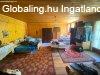 Sarkadkereszt�ron 2,5 szob�s r�szben fel�j�tott csal�di h�z 