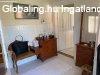Eger Almagyar dombon csendes utc�ban fel�j�tand� csal�di h�z