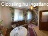 Elad� 140.00 nm-es Fel�j�tott Csal�di h�z Gyula