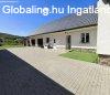 Elad� csal�di h�z Csom�d, 	panor�m�s r�sz�n