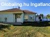 Elad� 100.00 nm-es Fel�j�tand� Csal�di h�z Rajka