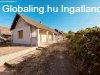 Elad� csal�di h�z T�pi�s�g, 	Bicskei utca