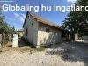 Elad� csal�di h�z Kisl�ng, 	k�zponthoz k�zel