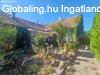 Elad� csal�di h�z Baja, 	Belv�rosban