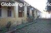 Elad� 250.00 nm-es Fel�j�tand� Csal�di h�z Vask�t