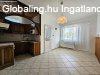 Csal�di h�z var�zslatos k�rnyezetben
