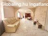 Elad� 100.00 nm-es Fel�j�tott Csal�di h�z �jpetre
