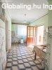 T�gl�son, 80 m2-es, 2 szob�s, fel�j�tand�, �n�ll� csal�di h�