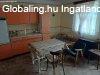 Elad� 71.00 nm-es Fel�j�tand� Csal�di h�z Tiszaeszl�r