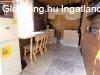 �rnyas f�k alatt k�t kicsi h�zik� 