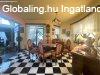 Elad� 250.00 nm-es Fel�j�tott Csal�di h�z Pog�ny