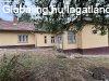 Elad� csal�di h�z Zagyvar�n�n ? nyugodt k�rnyezet, m�gis k�z