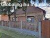 J�szber�nyben k�t k�l�n�ll� h�z egy telken elad�!