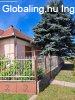 J�szboldogh�z�n j� �llapotban l�v� 72 nm-es 2 szob�s csal�di