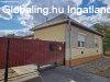 J�sz�roksz�ll�son 79 nm-es, fel�j�tott, 3 szob�s csal�di h�z