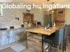Fel�j�tott csal�di h�z elad� S�gv�ron