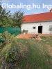 Elad� 48.00 nm-es Fel�j�tott Csal�di h�z J�k
