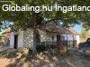 Elad� 40.00 nm-es Fel�j�tand� Csal�di h�z Szigetv�r