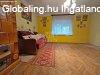 Elad� ikerh�z Miskolc, 	Templom t�r