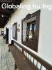 Elad� csal�di h�z K�ll�, 	aszfaltozott utc�ban