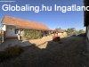 Elad� 58.00 nm-es Fel�j�tott Csal�di h�z Mez�ber�ny